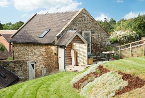 Unconformity Barn in Hope Bowdler