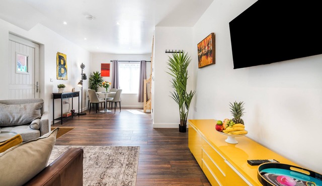 Unique Devon Cottages - Sunrise Cottage - Stylish & Comfortable
