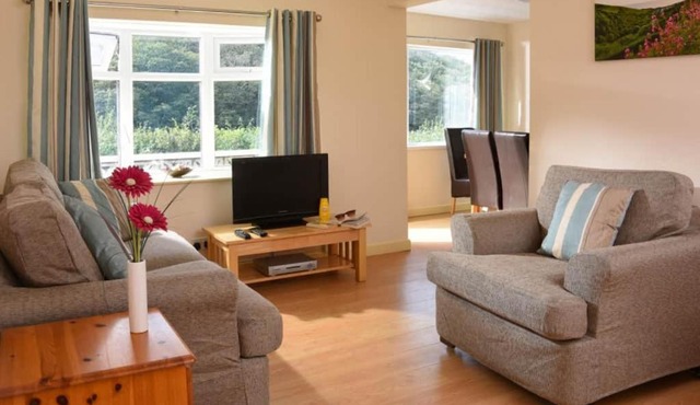 Waney Edge 3 | 2 Bed Chalet Sleeps 6