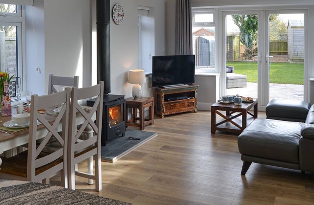2 bedroom accommodation in Sea Palling in Sea Palling