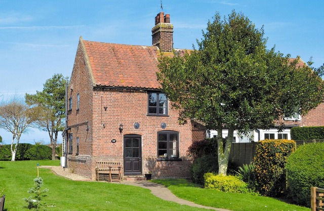 2 bedroom accommodation in Happisburgh in Happisburgh