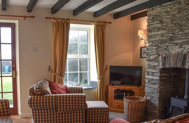 2 bedroom accommodation in Edmonton, near Wadebridge