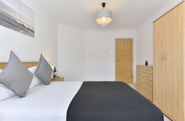 Bermondsey Apartment, Sleeps 4 with WiFi