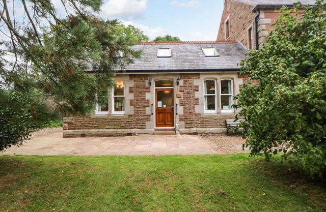 Holly Lodge 