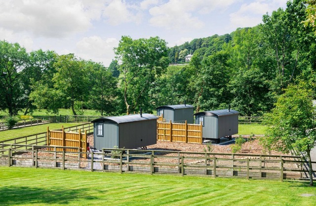 Accommodation Settle 