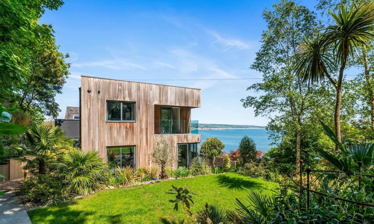 Newlyn Cottage | 4 Bed in Newlyn (oc-b42667)