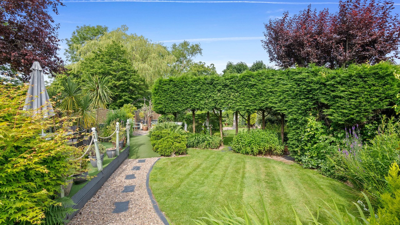 Photo of Outdoor in Pershore
