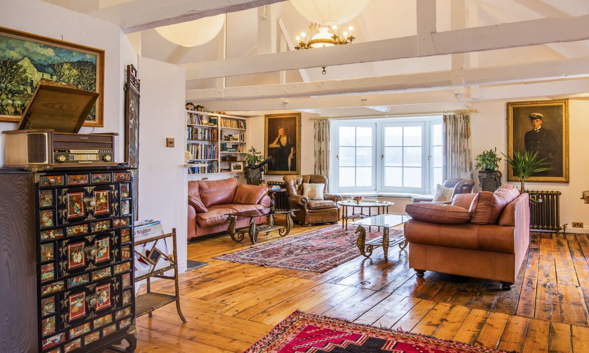 Photo of Livingroom in Mylor Churchtown