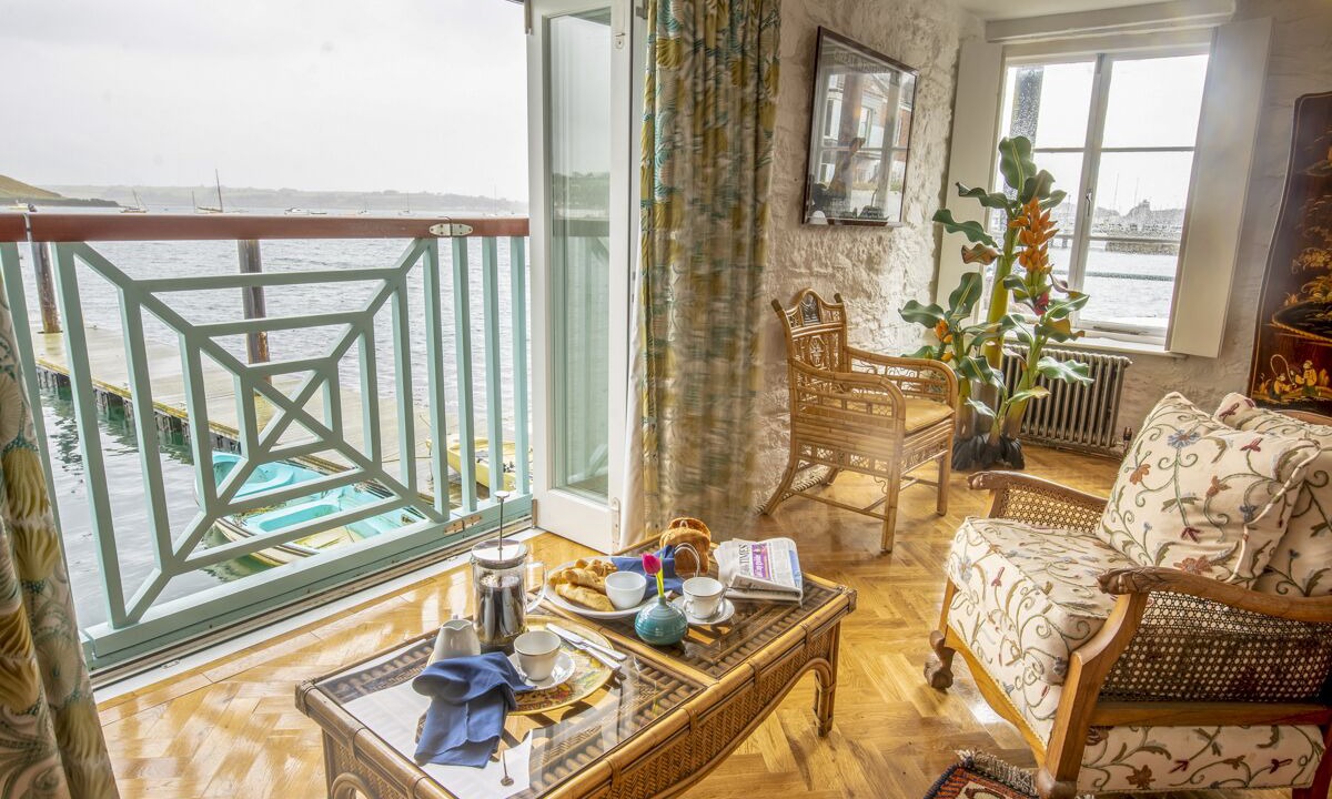 Photo of Livingroom in Mylor Churchtown