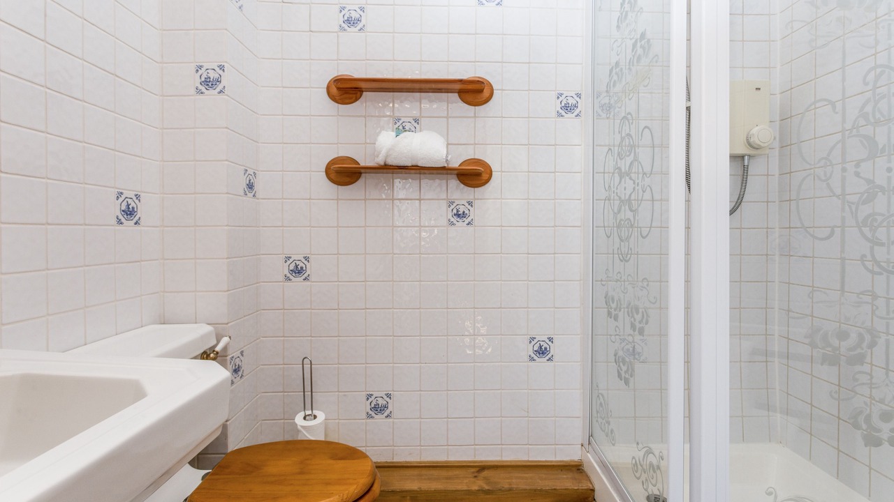 Photo of Bathroom in Paxford