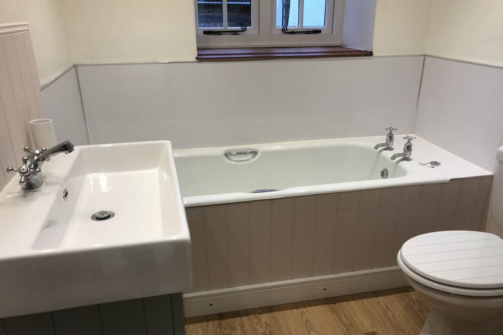 Photo of Bathroom in Bradninch