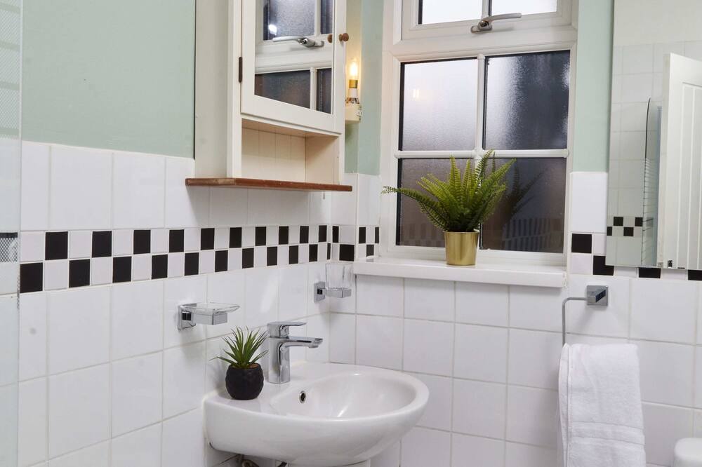 Photo of Bathroom in City Centre