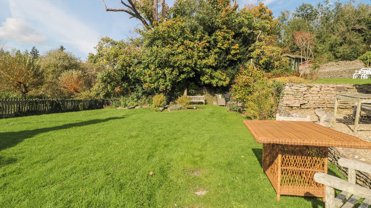 Photo of Outdoor in Coln St Aldwyns
