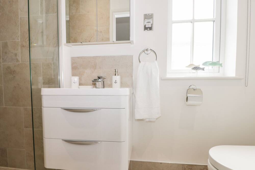 Photo of Bathroom in Filey