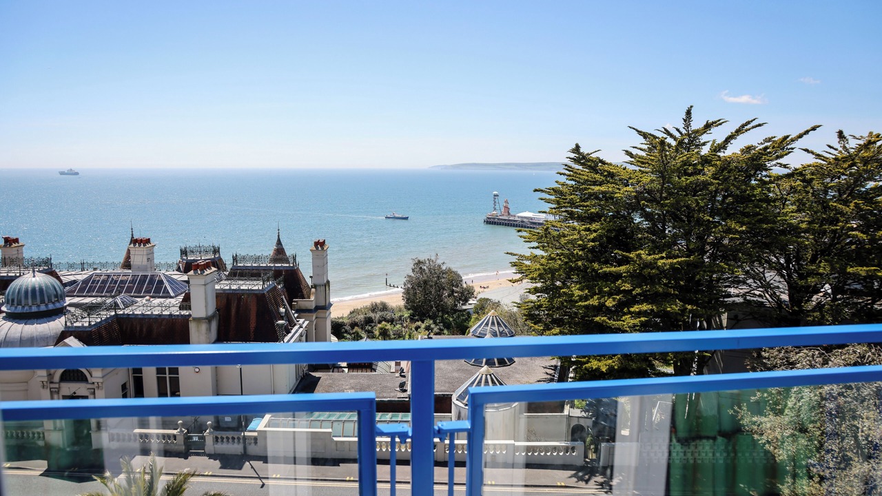 Photo of Bedroom in Bournemouth City Centre