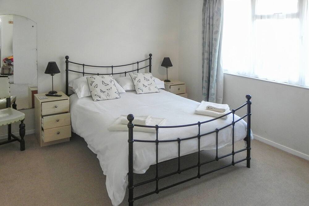 Photo of Bedroom in Barton-on-Sea