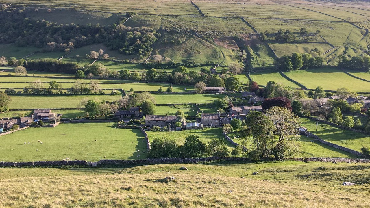 Photo of Others in Litton