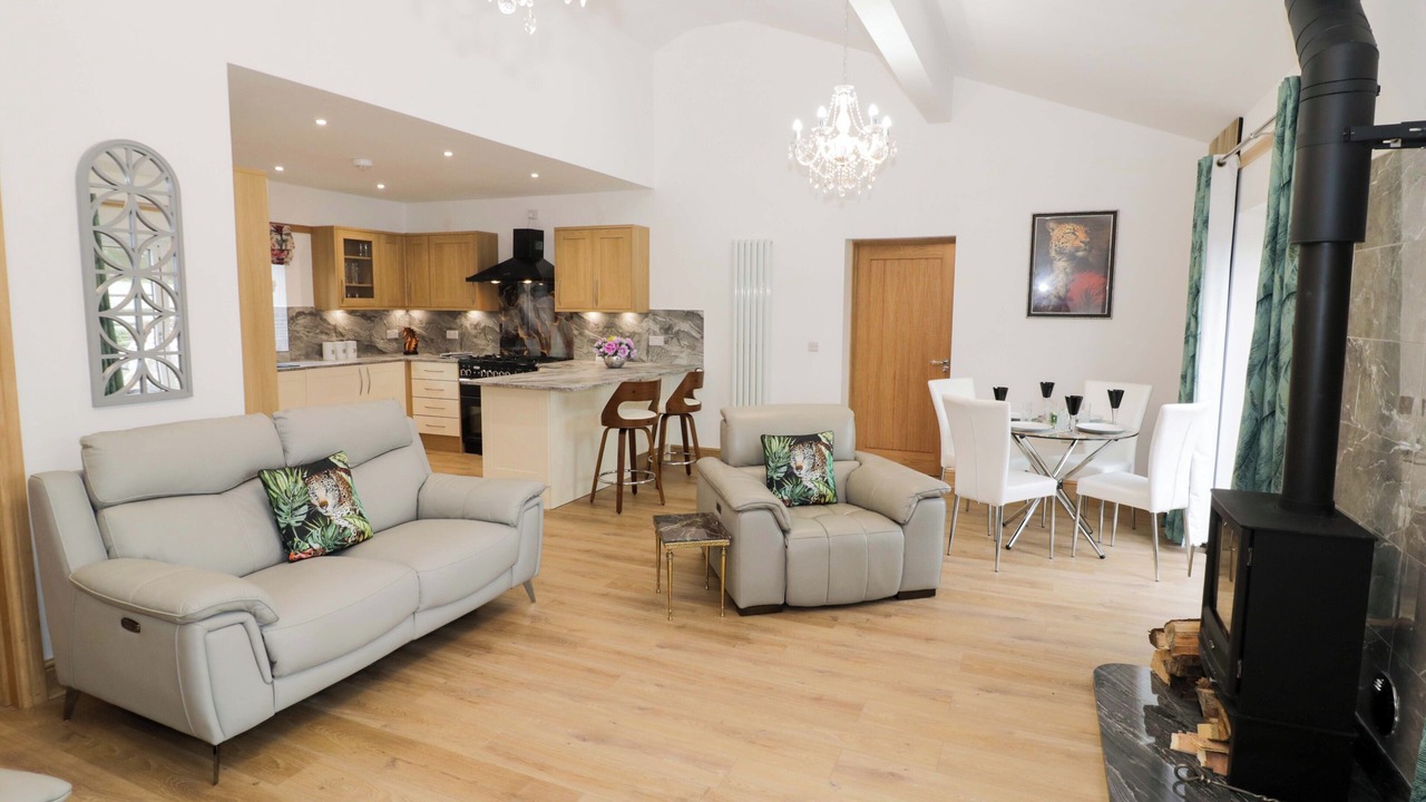 Photo of Livingroom in Astwood Bank