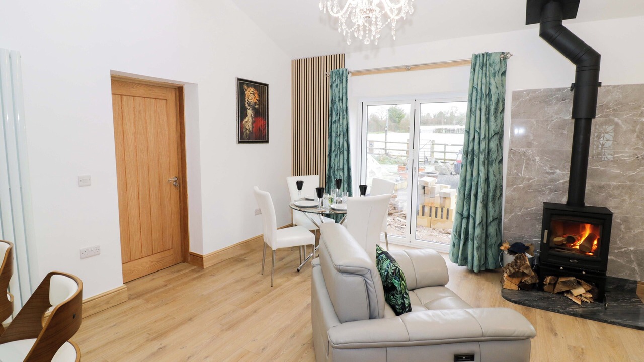 Photo of Livingroom in Astwood Bank