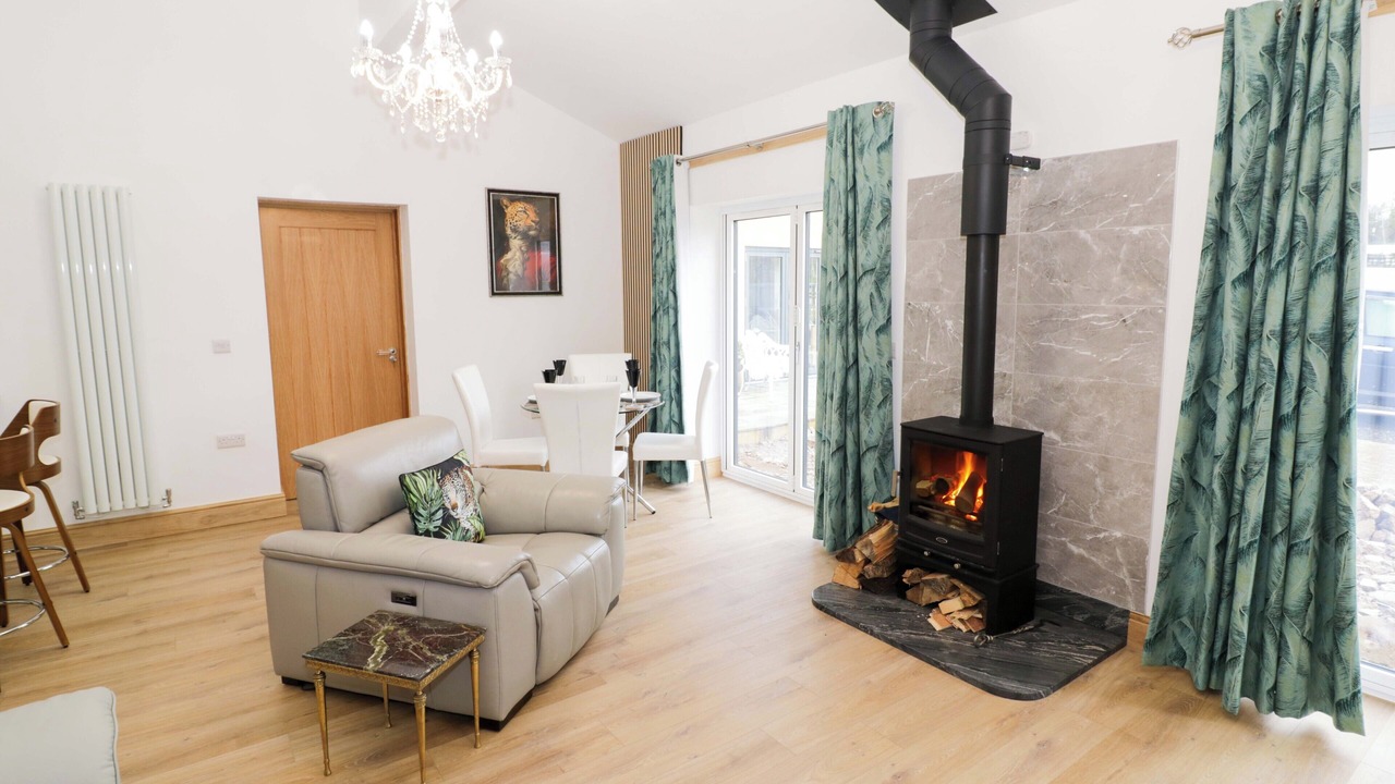 Photo of Livingroom in Astwood Bank