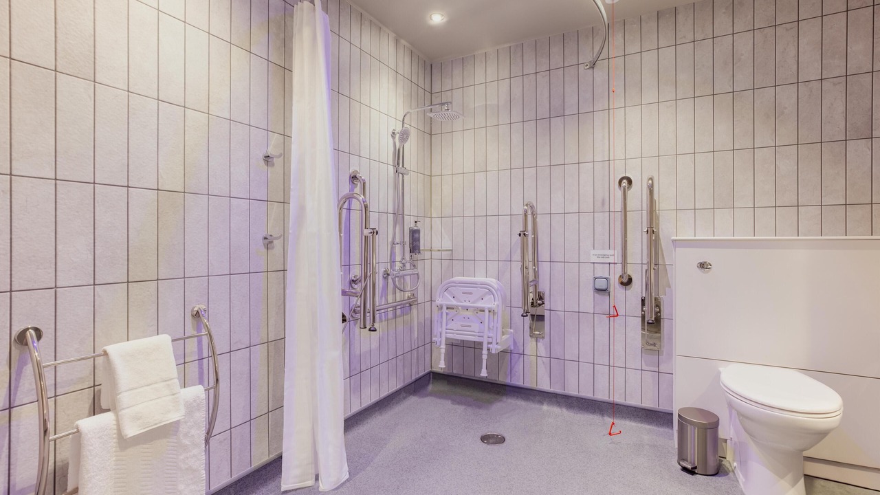 Photo of Bathroom in Great Witcombe