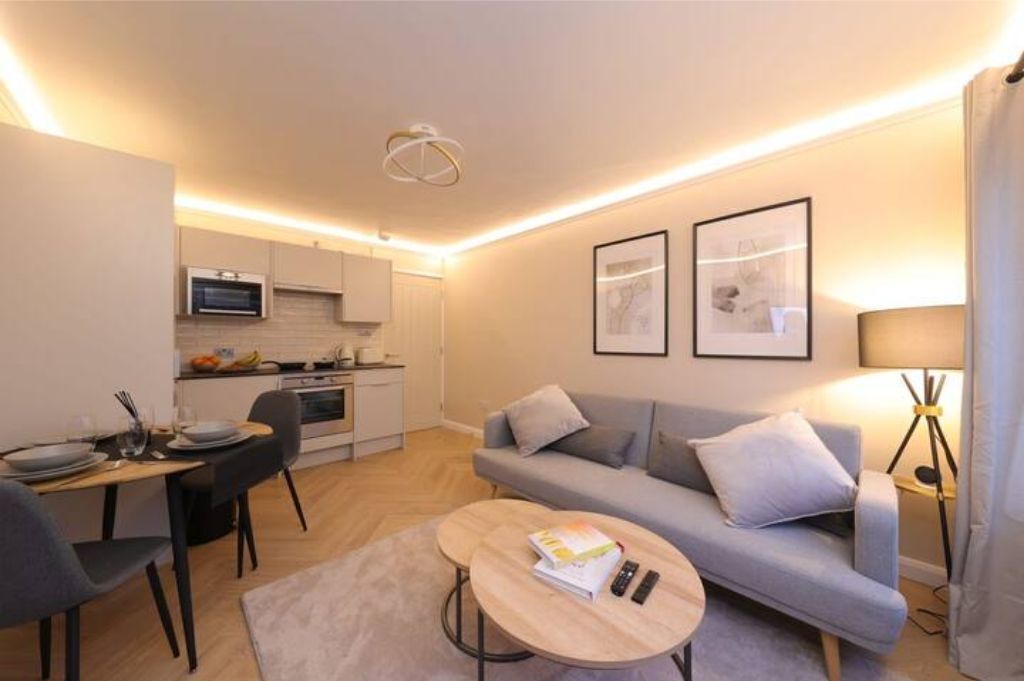 Photo of Livingroom in Prince's