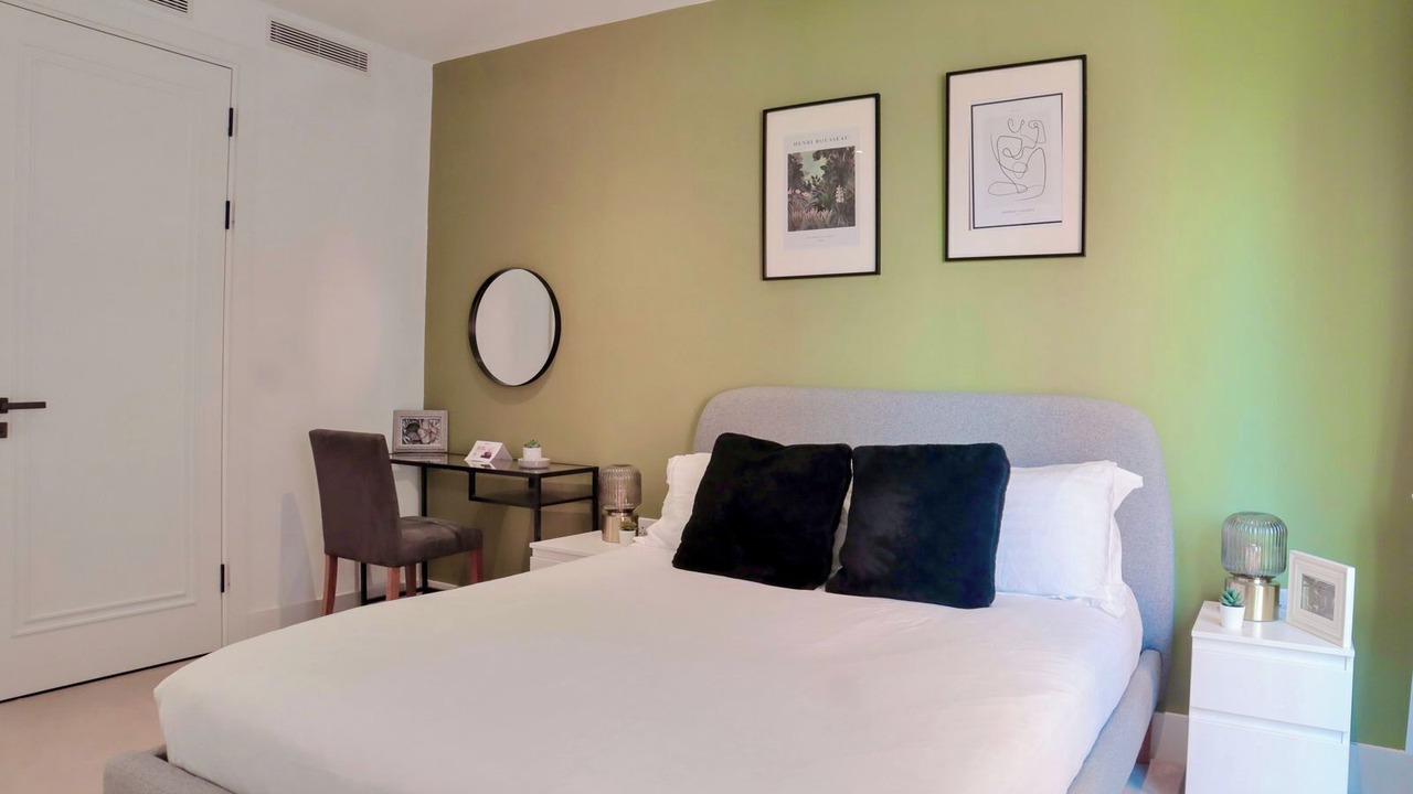 Photo of Bedroom in Vauxhall