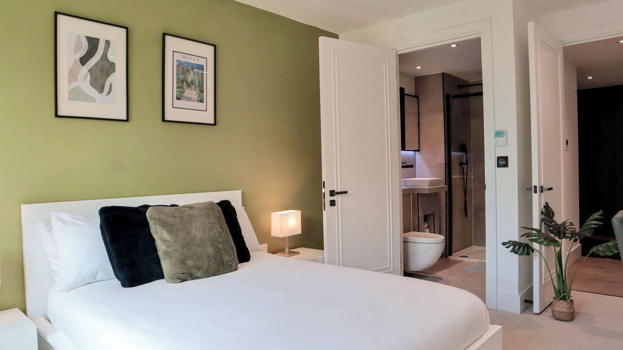 Photo of Bedroom in Vauxhall