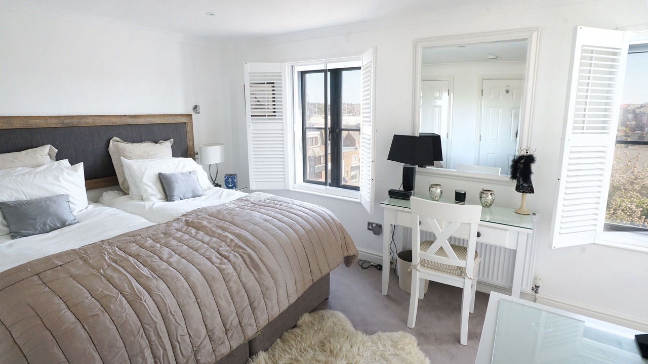 Photo of Bedroom in Cowes