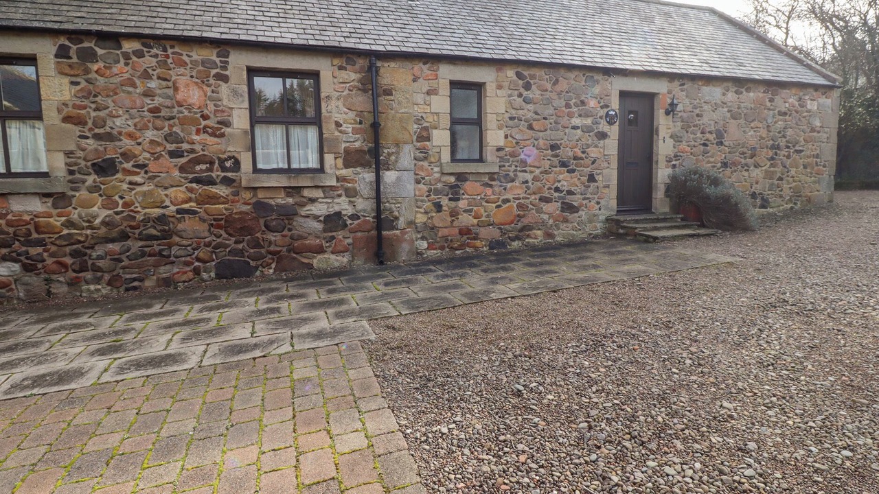 Photo of Outdoor in Akeld