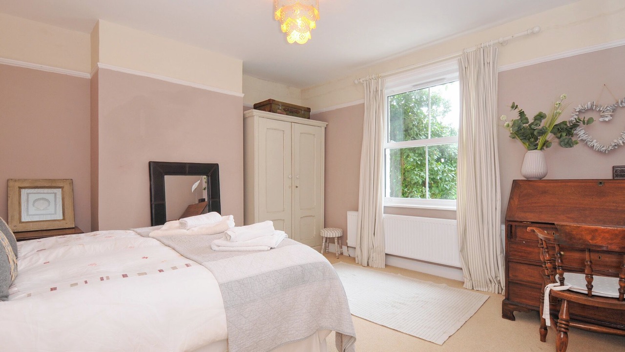 Photo of Bedroom in Rock