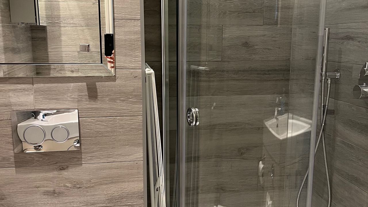 Photo of Bathroom in Campden