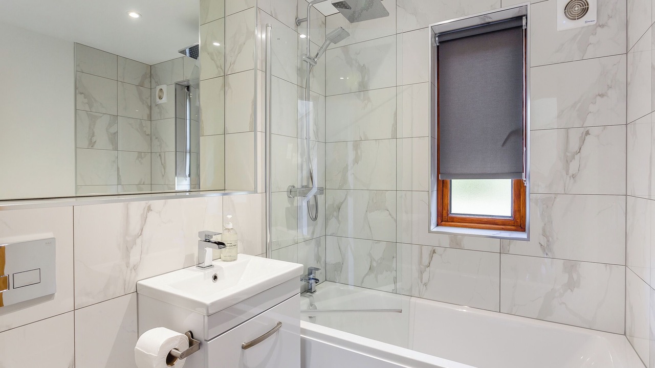 Photo of Bathroom in Rastrick