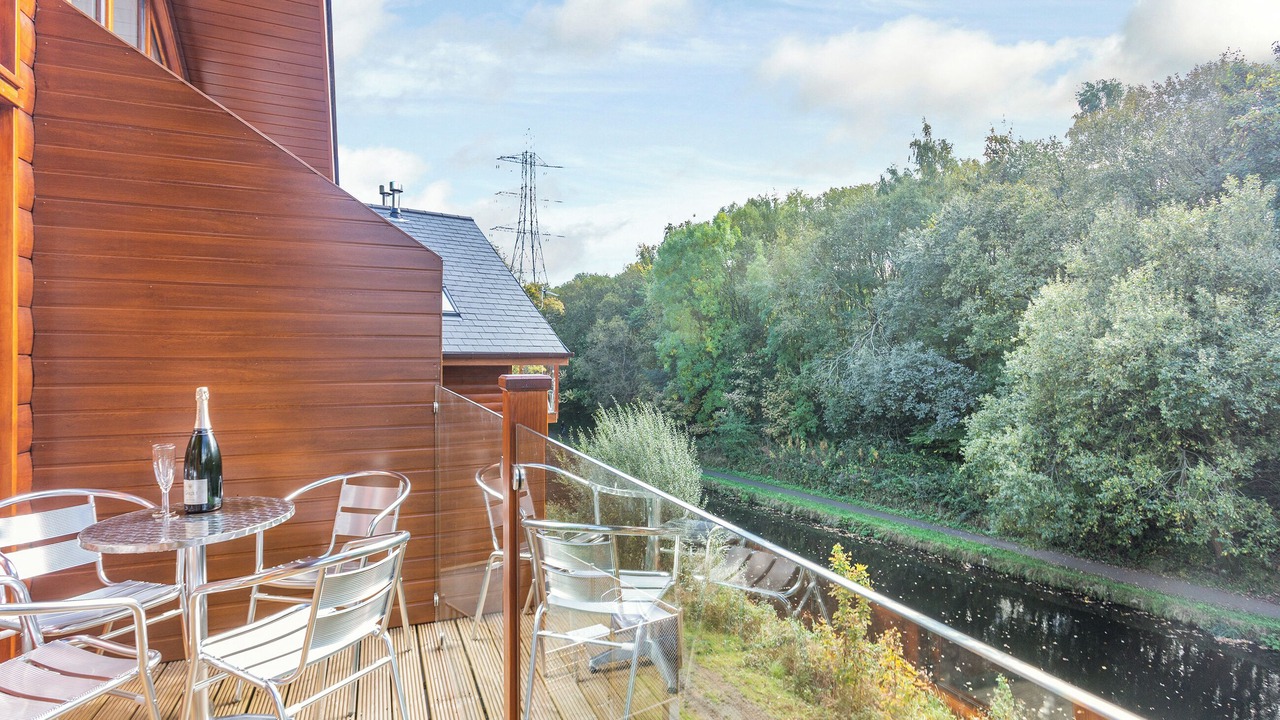 Photo of Patio Balcony in Rastrick