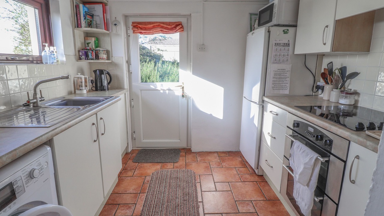 Photo of Kitchen in Crynant