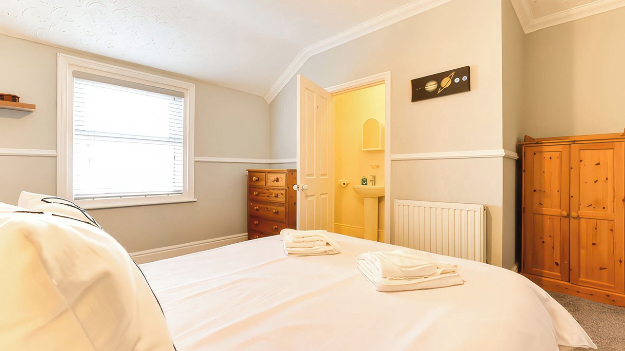 Photo of Bedroom in South Cliff