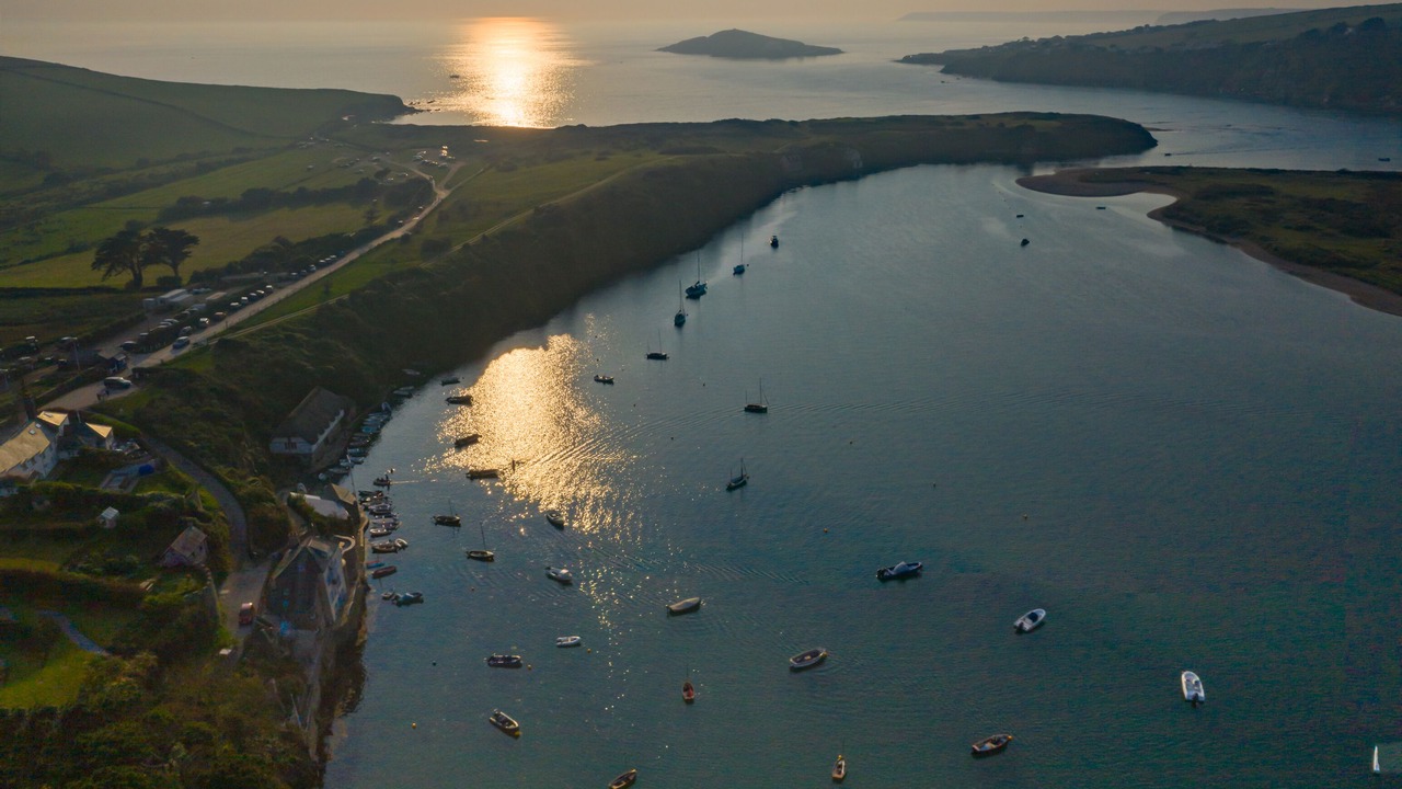 Photo of Others in Bantham