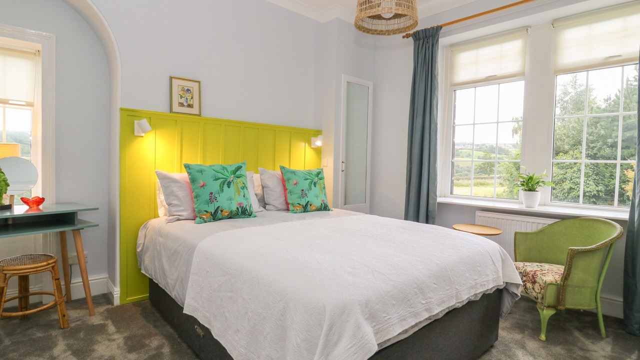 Photo of Bedroom in Oakworth