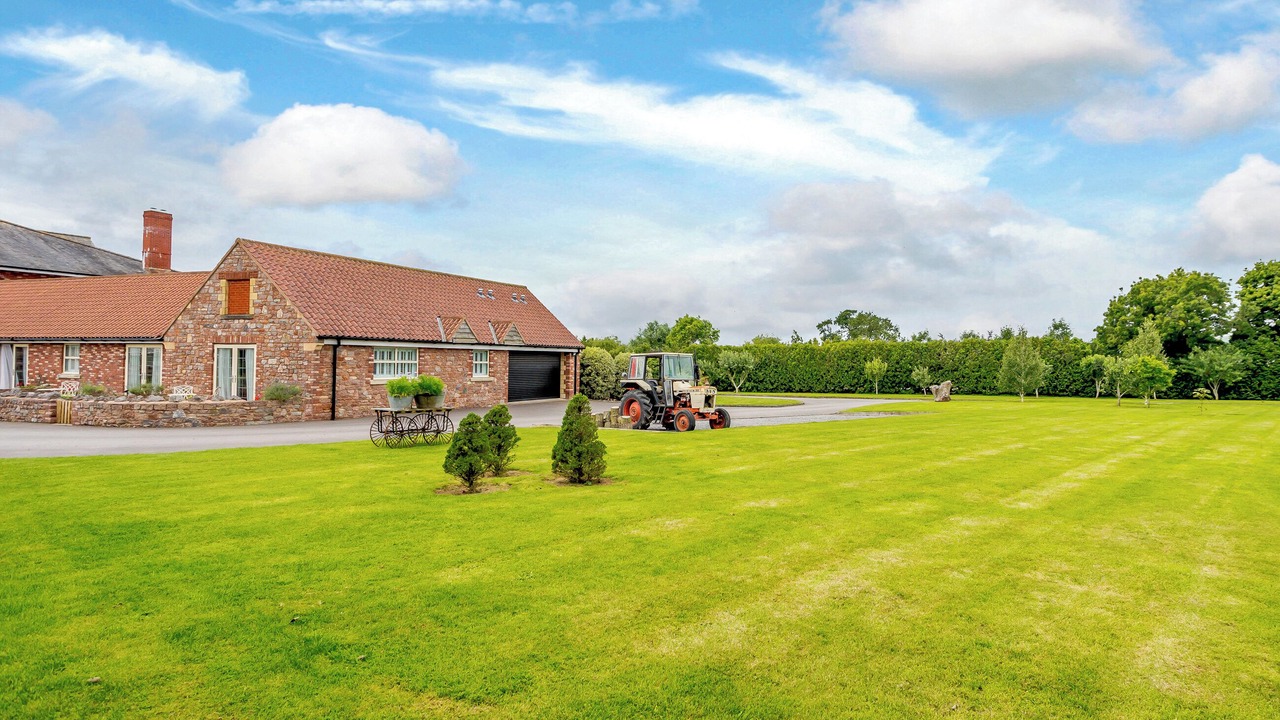 Photo of Outdoor in Cheddar