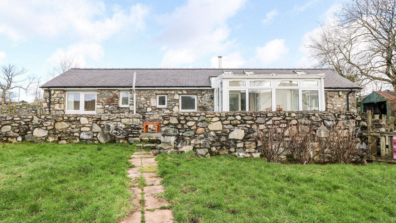 Photo of Outdoor in Bont Newydd