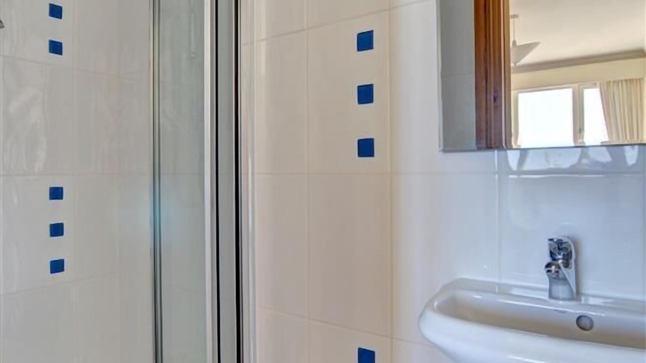 Photo of Bathroom in Croyde