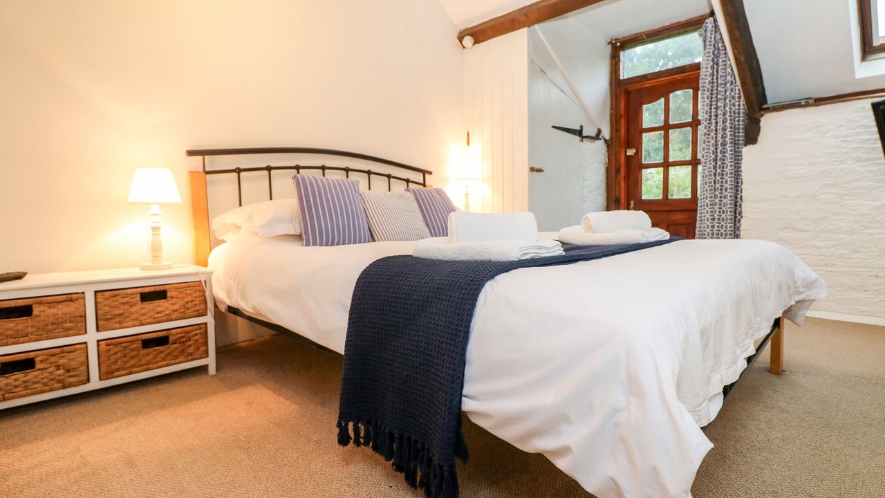Photo of Bedroom in Boconnoc
