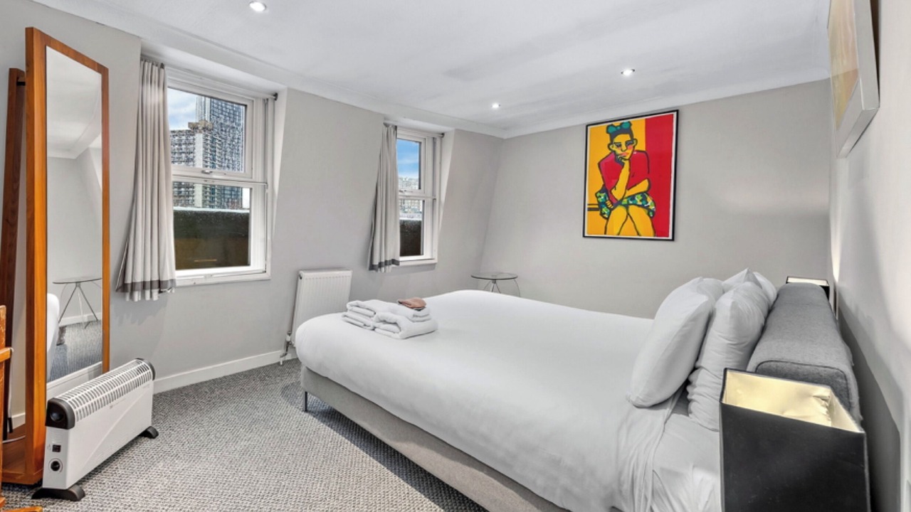 Photo of Bedroom in Kennington