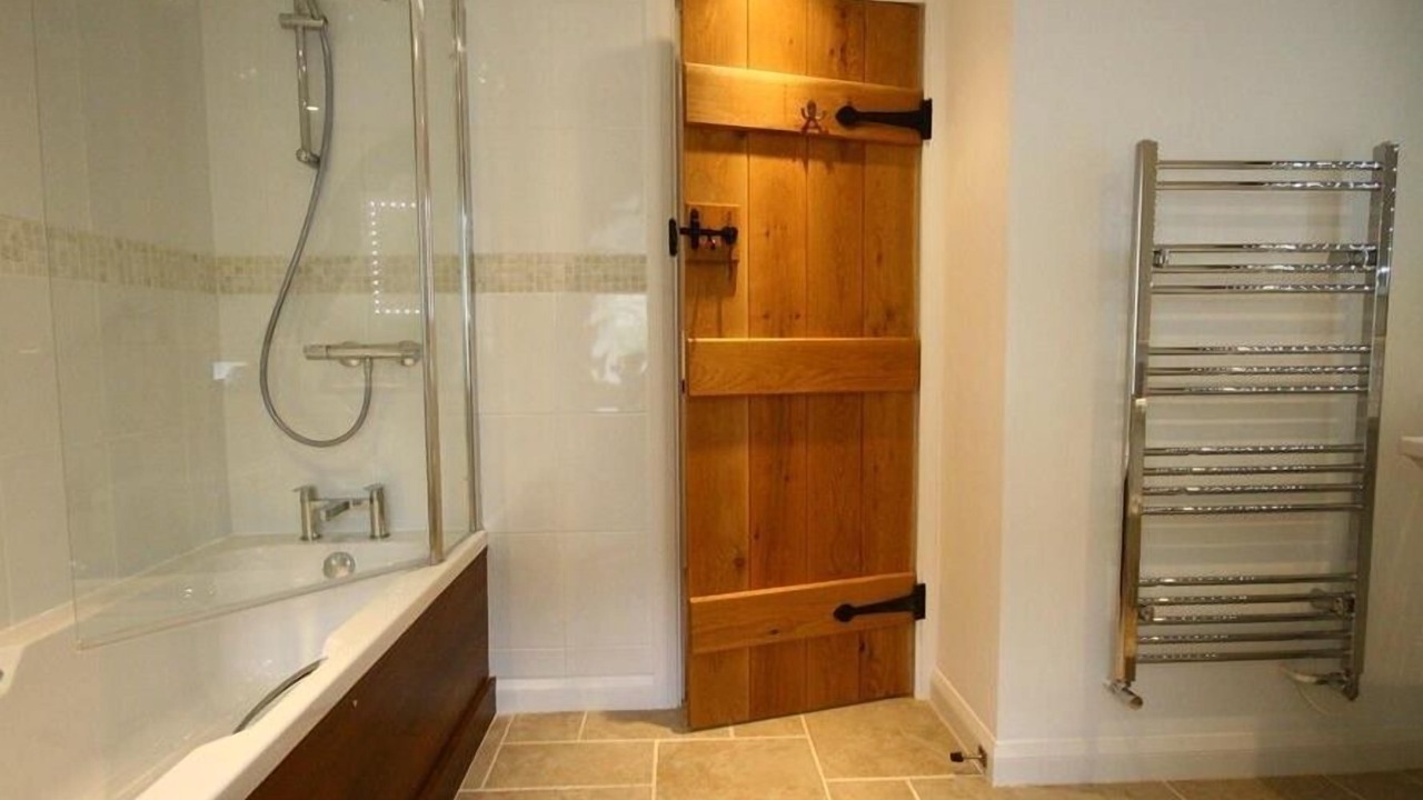 Photo of Bathroom in Buckland