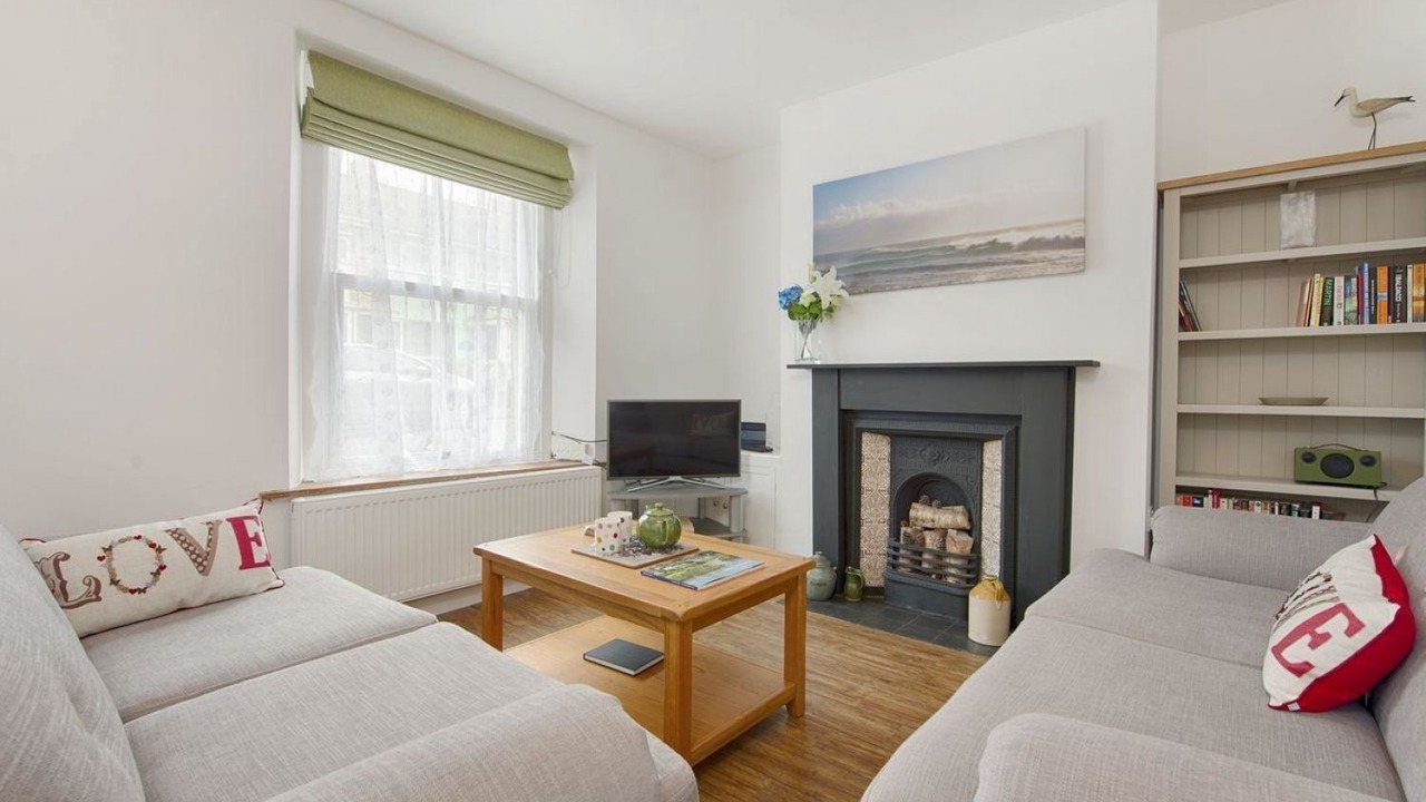 Photo of Livingroom in Watchet