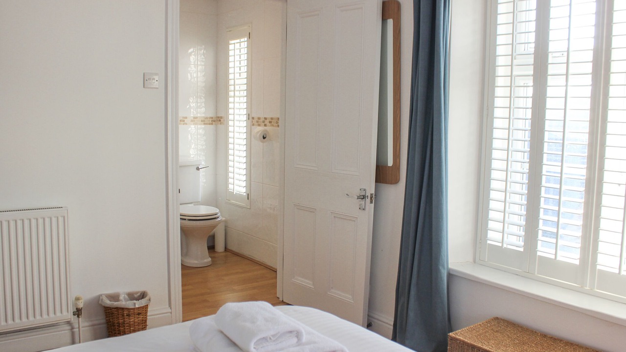 Photo of Bedroom in Hope-Cove