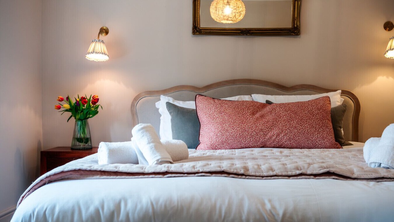 Photo of Bedroom in Bourton