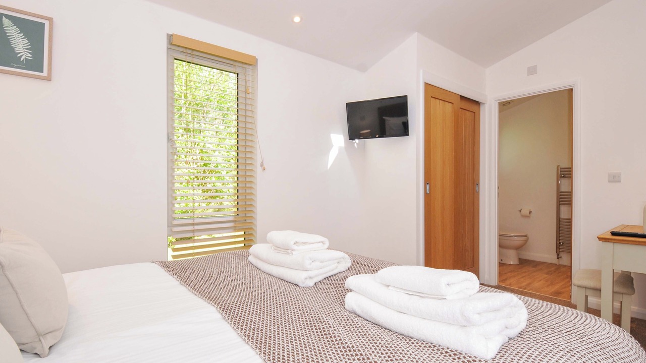 Photo of Bedroom in Lower Trengale