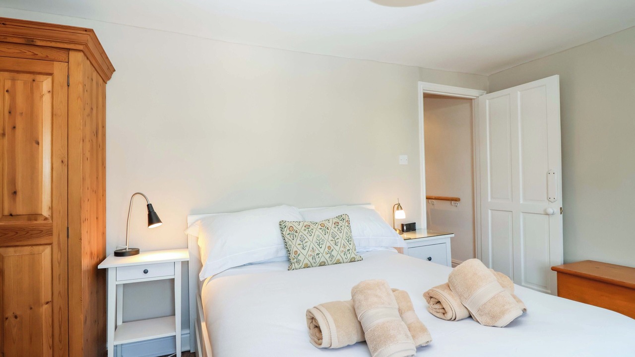Photo of Bedroom in Bovey Tracey