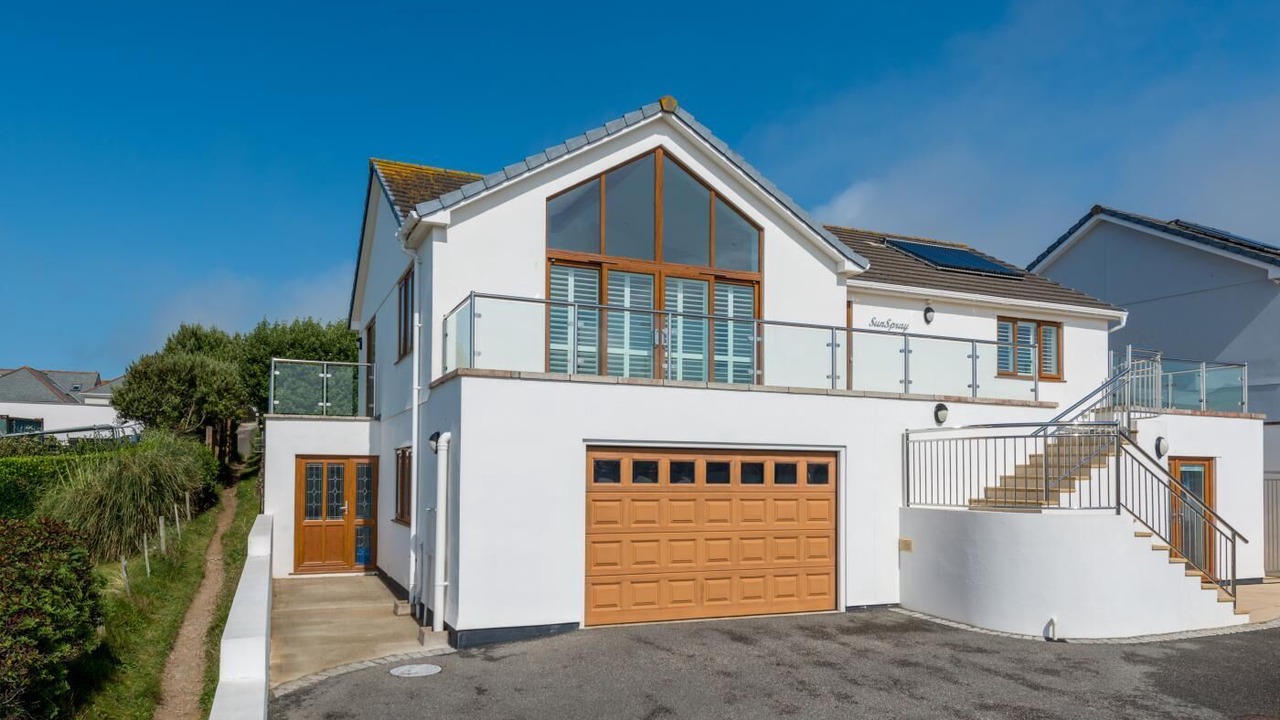 Photo of Outdoor in Mawgan Porth